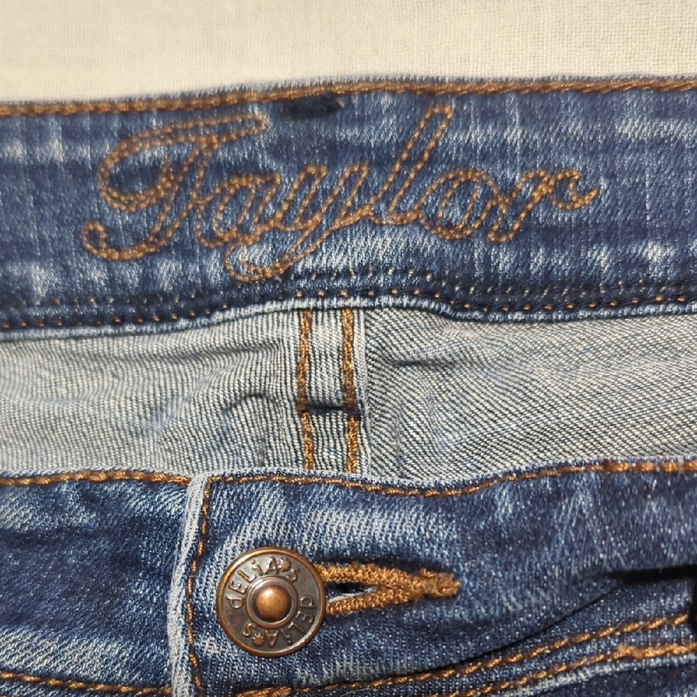 Taylor Blue Straight Leg Jeans Versatile Style - Picture 2 of 6